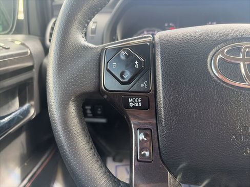 Used 2024 Toyota 4Runner TRD Off-Road image 17