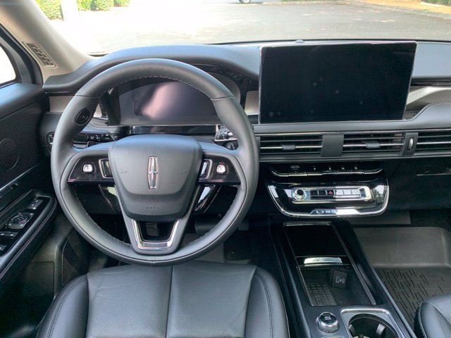 Certified 2025 Lincoln Corsair Reserve w/ Jet Appearance Package AWD/4WD image 21