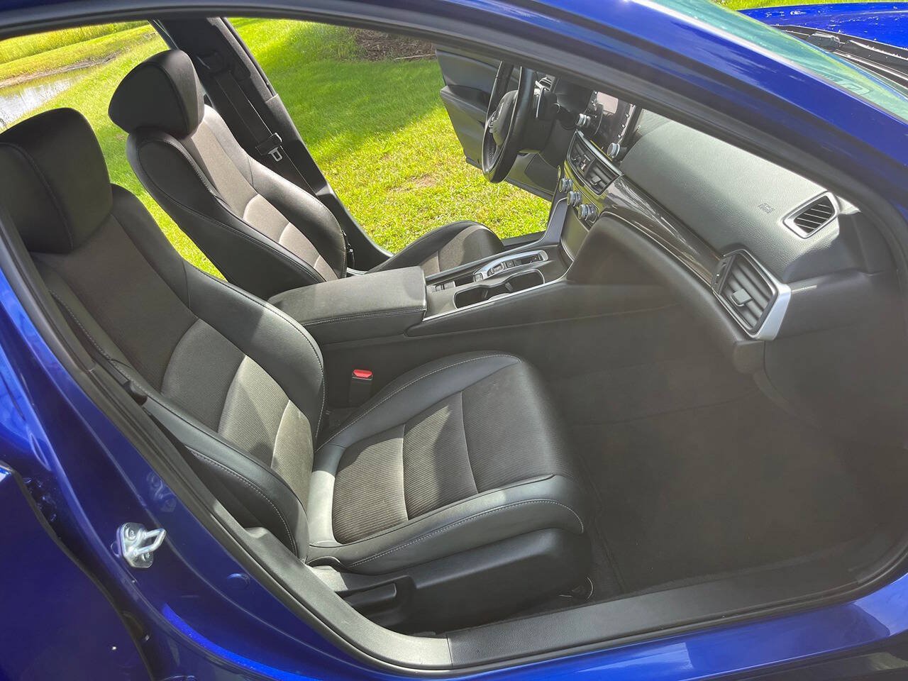 Used 2021 Honda Accord Sport image 5