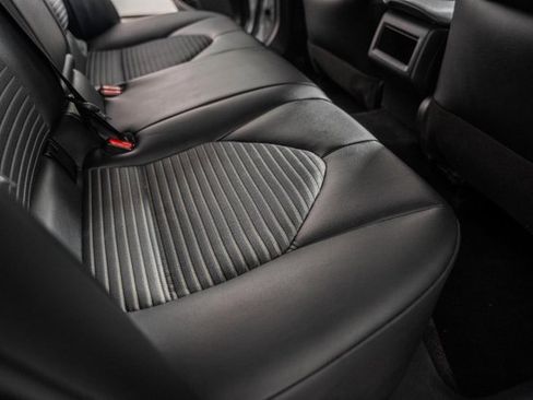 Used 2024 Toyota Camry SE image 30