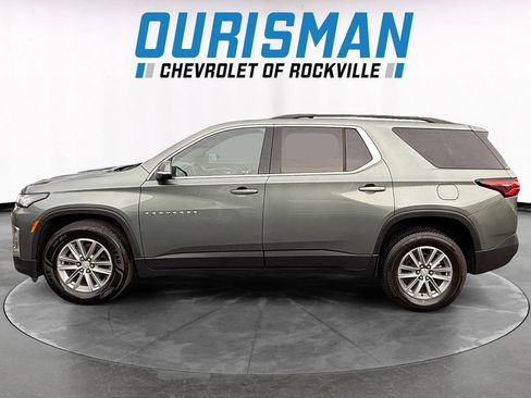 Used 2023 Chevrolet Traverse LT FWD image 3