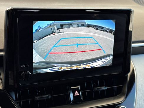 Used 2025 Toyota Corolla SE image 18