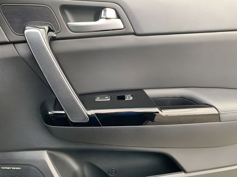 Used 2022 Kia Sportage SX image 19