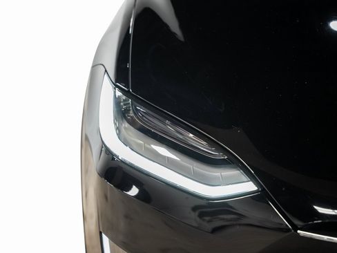 Used 2021 Tesla Model X Performance image 5