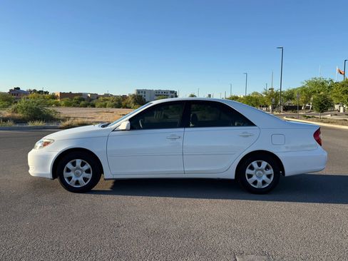Used 2002 Toyota Camry LE FWD image 7