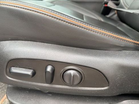 Used 2023 GMC Acadia AT4 w/ Technology Package image 29