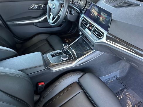 Used 2020 BMW 330i Sedan w/ Convenience Package RWD image 19