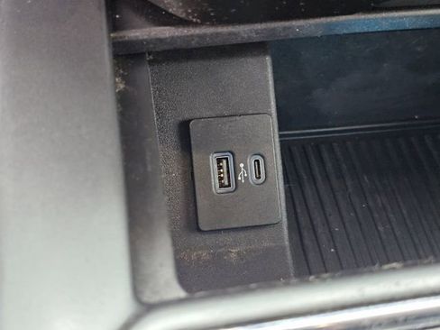 Used 2022 Ford F250 XLT w/ XLT Premium Package image 21