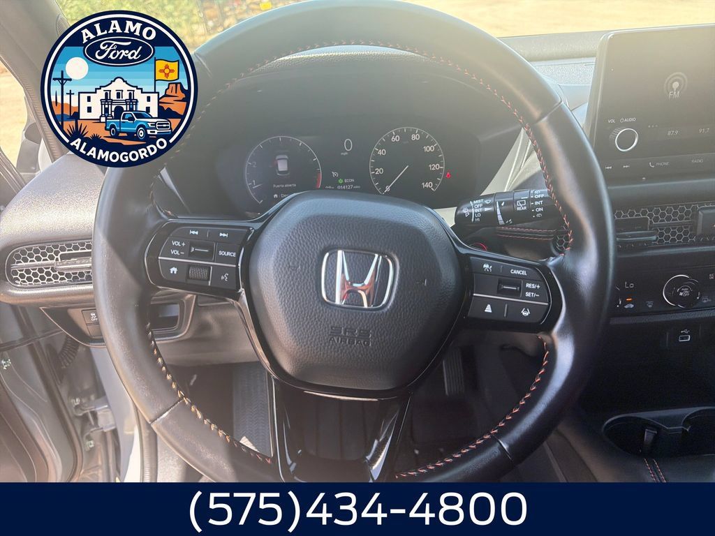 Used 2025 Honda HR-V Sport image 14