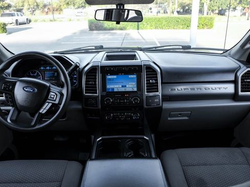 Used 2018 Ford F350 XLT w/ XLT Premium Package image 19