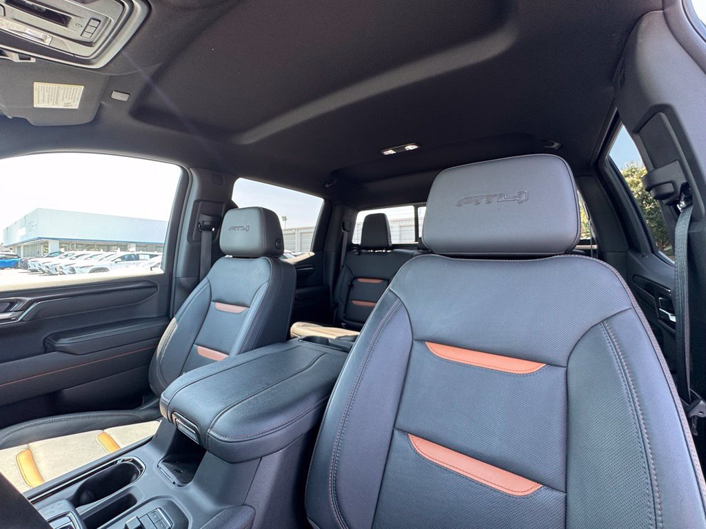 Used 2024 GMC Sierra 1500 AT4 w/ AT4 Premium Package AWD/4WD image 17