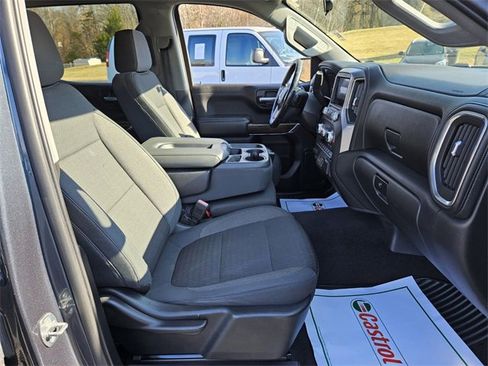 Used 2020 GMC Sierra 1500 SLE w/ SLE Value Package image 16