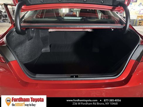 Used 2024 Toyota Camry SE image 13