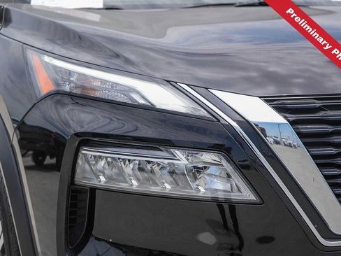 Used 2023 Nissan Rogue SV FWD image 4
