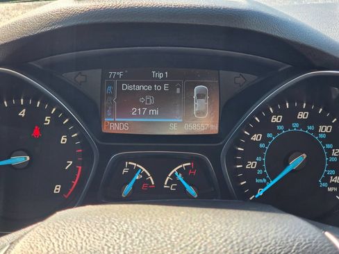 Used 2014 Ford Escape Titanium w/ Equipment Group 401A AWD/4WD image 19