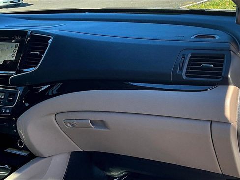 Used 2021 Honda Pilot Elite image 20