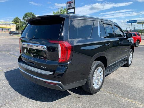 Used 2022 GMC Yukon SLT w/ SLT Premium Package RWD image 3