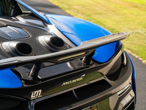 Used 2019 McLaren 600LT RWD image 19