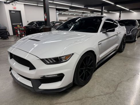 Used 2017 Ford Mustang Shelby GT350 w/ Electronics Package RWD image 3