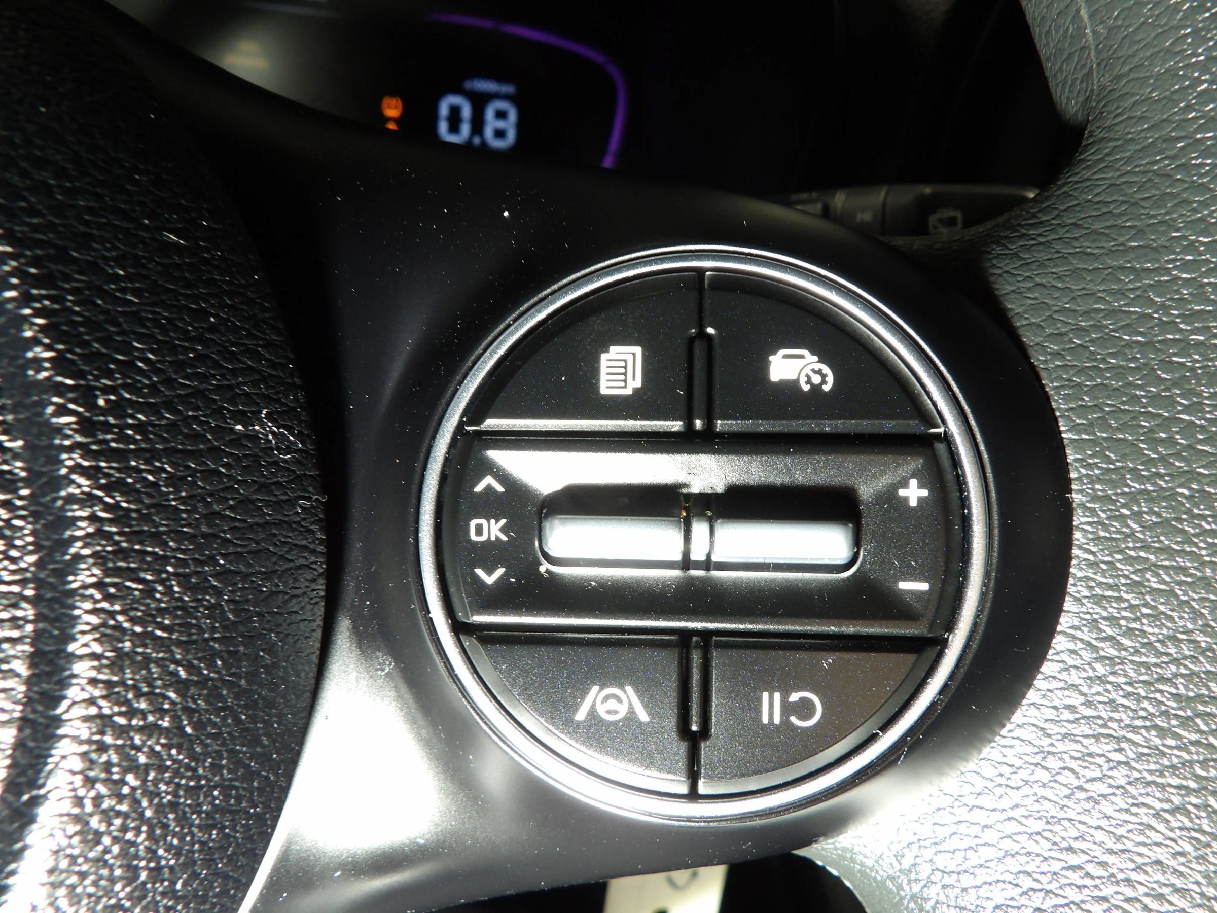 Used 2025 Kia Soul LX FWD image 16