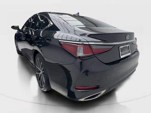 Used 2024 Lexus ES 350 w/ Premium Package FWD image 10