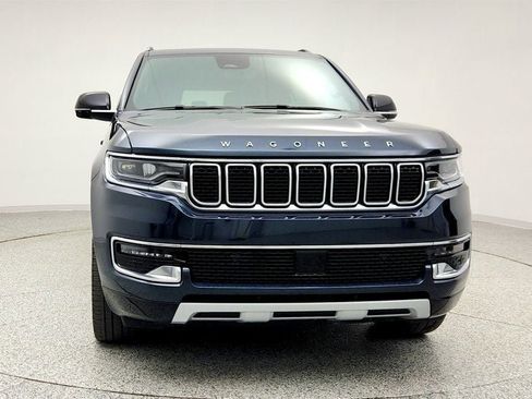 Used 2023 Jeep Wagoneer Series II w/ Premium Group I image 2