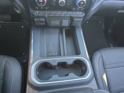 Used 2023 GMC Sierra 3500 Denali image 27