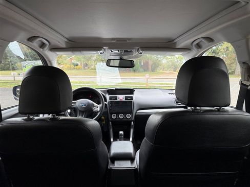 Used 2014 Subaru Forester 2.0XT Premium image 14