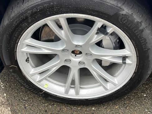 Used 2018 Tesla Model 3 Long Range AWD/4WD image 10