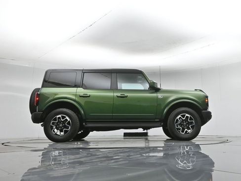 Used 2025 Ford Bronco Outer Banks image 50