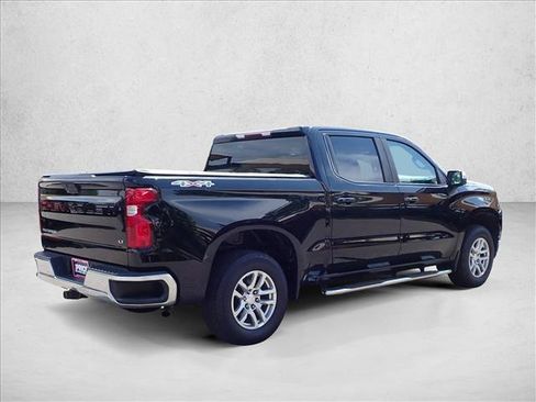Used 2021 Chevrolet Silverado 1500 LT AWD/4WD image 4