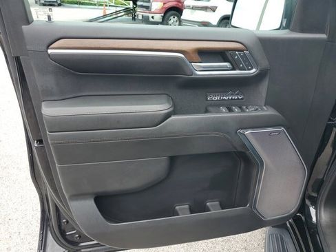 Used 2024 Chevrolet Silverado 1500 High Country RWD image 21