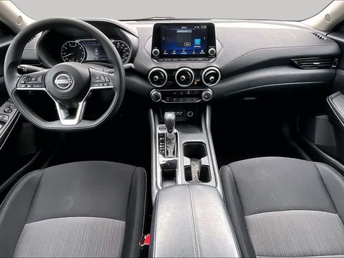 Used 2025 Nissan Sentra SV FWD image 14