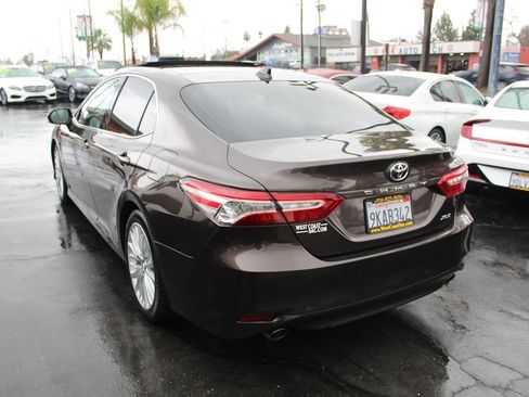 Used 2019 Toyota Camry XLE w/ Driver Assist Package image 5