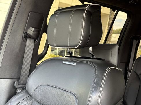 Used 2022 Jeep Grand Wagoneer Series II AWD/4WD image 23