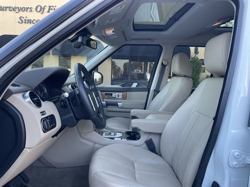 Used 2016 Land Rover LR4 HSE AWD/4WD image 22