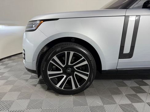 Used 2023 Land Rover Range Rover Autobiography AWD/4WD image 12