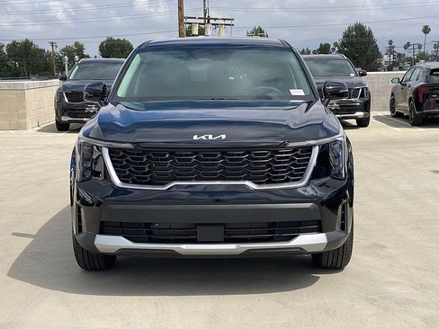 New 2026 Kia Sorento LX FWD image 8