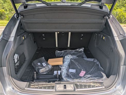 New 2026 Jaguar F-PACE R-Dynamic S image 28