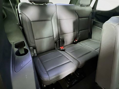 Used 2025 Chevrolet Tahoe LT image 27