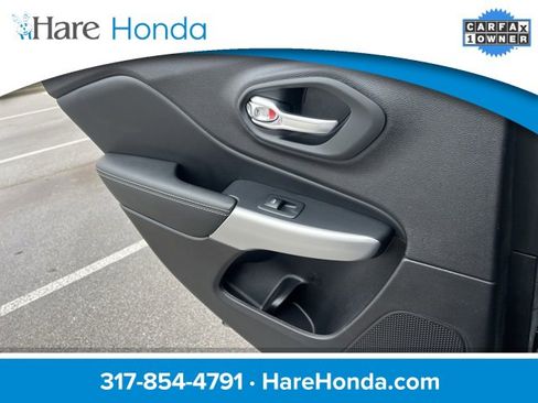 Used 2022 Jeep Cherokee Latitude w/ Sun & Sound Group image 29