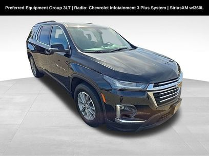 Used 2023 Chevrolet Traverse LT