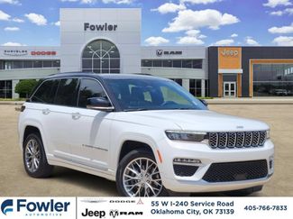 Used 2024 Jeep Grand Cherokee Summit AWD/4WD video 1