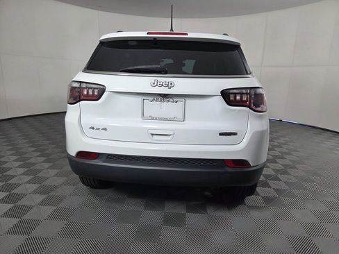 Certified 2022 Jeep Compass Latitude image 7