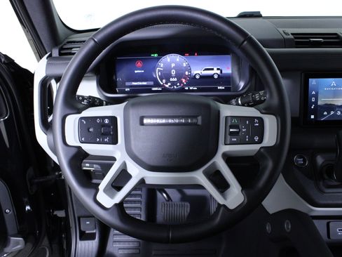 Used 2024 Land Rover Defender 110 S image 21