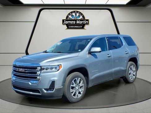 Certified 2023 GMC Acadia SLE w/ LPO, Floor Liner Package AWD/4WD image 1
