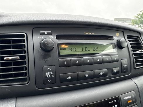 Used 2006 Toyota Corolla S FWD image 20