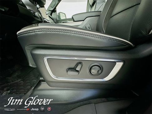 New 2026 RAM 1500 Laramie w/ Night Edition image 28