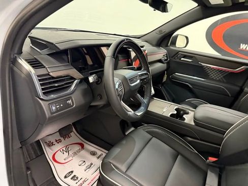 New 2026 GMC Acadia Denali w/ Super Cruise Package image 13