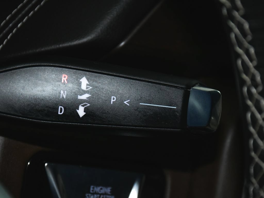 Used 2025 GMC Yukon XL Denali Ultimate AWD/4WD image 32